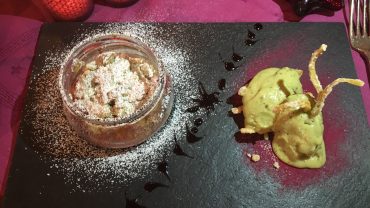 Cranberry-Mandel Crumble